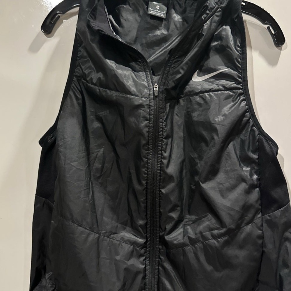 Men’s Black Nike Vest